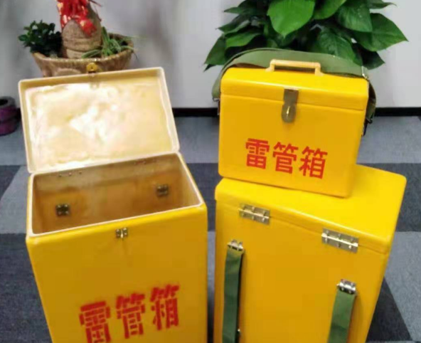 镇康玻璃钢雷管箱有哪些特点